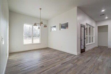 10401 Two Lakes Dr, Yukon, OK 73099 - photo 5