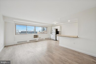 2101-17 Chestnut St unit 1815, Philadelphia, PA 19103 - photo 5