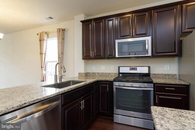 17101 Gibson Mill Rd unit 6, Dumfries, VA 22026 - photo 6