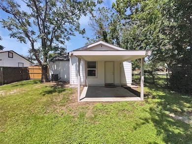 204 N Roe St, Fort Worth, TX 76108 - photo 5