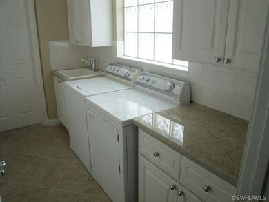 Seperate Laundry Room with Tub
