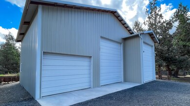 61572 Admiral Way, Bend, OR 97702 - photo 2