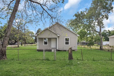 3018 Worthington St, Houston, TX 77093 - photo 2
