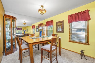 815 Red Coach Ln, Algonquin, IL 60102 - photo 7