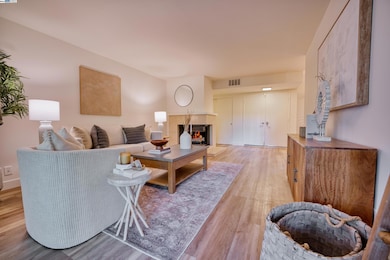 900 Terra California Dr unit 2, Walnut Creek, CA 94595 - photo 4