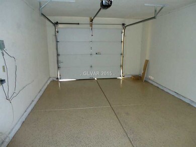Garage.