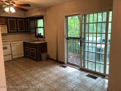 13 Laurel Ln, Englishtown, NJ 07726 - photo 3