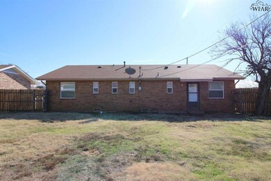 1406 Christine Rd, Wichita Falls, TX 76302 - photo 2