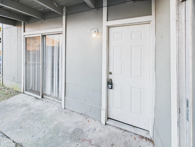 CAM04246G0-PR0184-STILL003