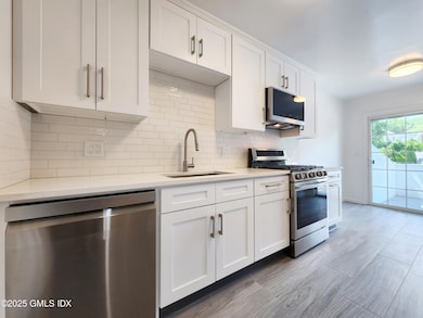 86 Cos Cob Ave, Cos Cob, CT 06807 - photo 5