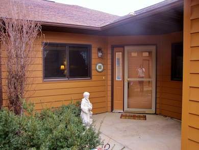 Patio - Front Entrance