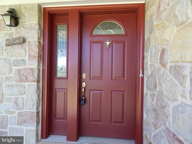 879 Hoffmansville Rd, Bechtelsville, PA 19505 - photo 4