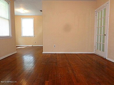 5135 Attleboro St, Jacksonville, FL 32205 - photo 6