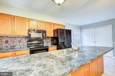 25977 Shenandoah Dr, Mechanicsville, MD 20659 - photo 4