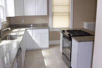 146 Thompson St, Springfield, MA 01109 - photo 2