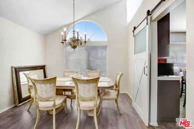 Dining Area 1