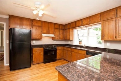 727 Scott Cir, Decatur, GA 30033 - photo 4