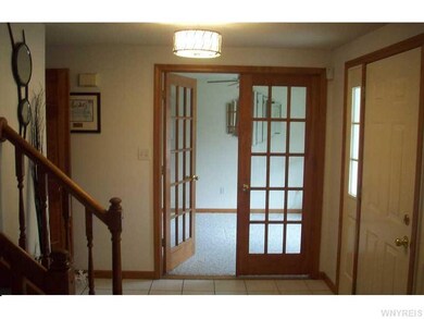 Foyer.