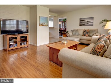 21 Aspen Ln, Levittown, PA 19055 - photo 3