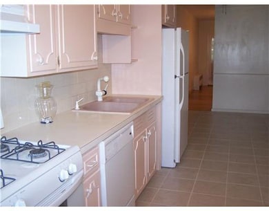 521 River Ave, Providence, RI 02908 - photo 7