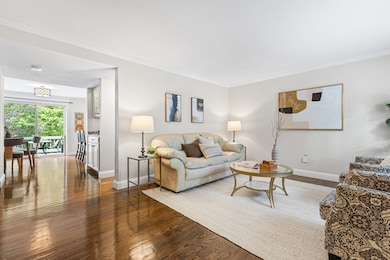 2403 Pheasant Creek Ln, Peabody, MA 01960 - photo 2