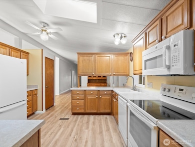 1427 100th St SW unit 127, Everett, WA 98204 - photo 5