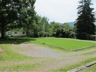 23 W Chapel Rd, Asheville, NC 28803 - photo 2