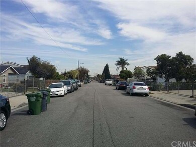 1470 W 152nd St, Compton, CA 90220 - photo 4