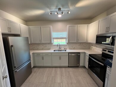 617 E 7th St, Bonham, TX 75418 - photo 5