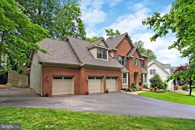 8051 Prichards Ct, Dunn Loring, VA 22027 - photo 3