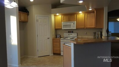 228 E Whitbeck St, Kuna, ID 83634 - photo 4