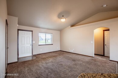 7_Living Room