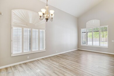 5-web-or-mls-2212-w-myrtle-dr