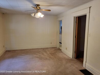 410 N Clinton St, Grand Ledge, MI 48837 - photo 4