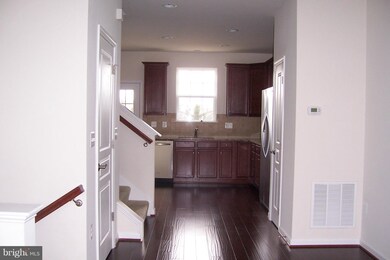 8389 Scotland Loop, Manassas, VA 20109 - photo 5