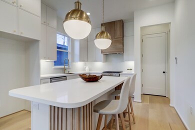 4109 Castor St unit C, Houston, TX 77022 - photo 6