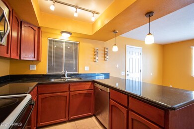 2602 E Pinchot Ave, Phoenix, AZ 85016 - photo 5