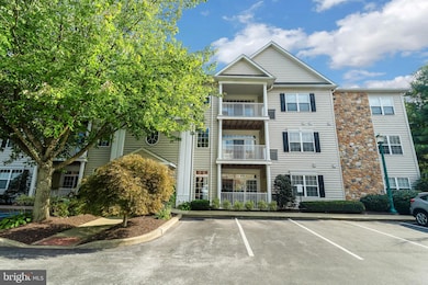 211 Victoria Gardens Dr unit F, Kennett Square, PA 19348 - photo 3