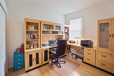2nd bedroom or office - you decide!