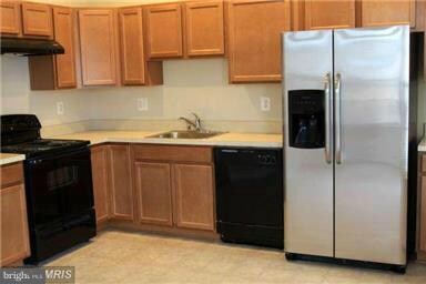 25122 Elwen Terrace, Chantilly, VA 20152 - photo 2