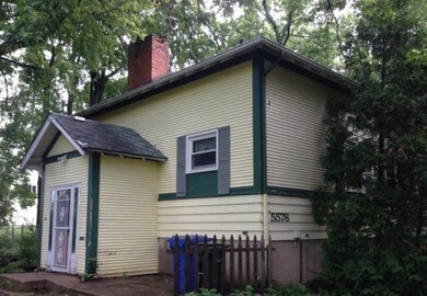 5578 Whalen Rd, Fitchburg, WI 53575 - photo 2