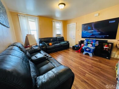 25 Douglas St, Fords, NJ 08863 - photo 4