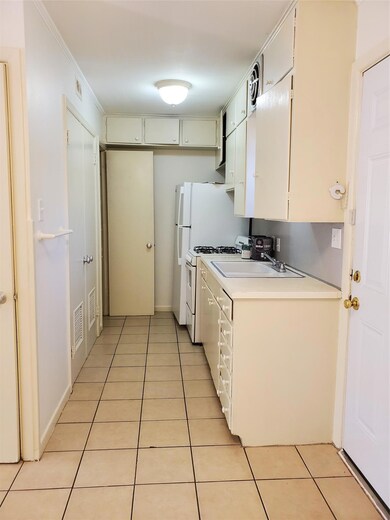 3202 Grooms St unit E, Austin, TX 78705 - photo 5