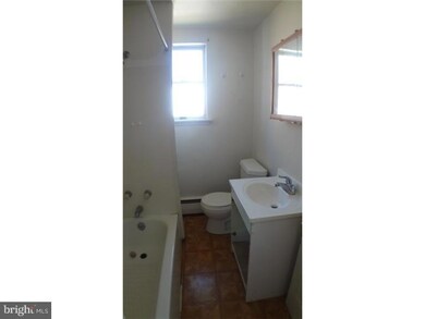 431 N 2nd St unit REAR, Allentown, PA 18102 - photo 7