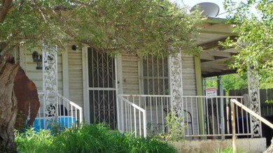 805 E Guerrero St, Laredo, TX 78040 - photo 2