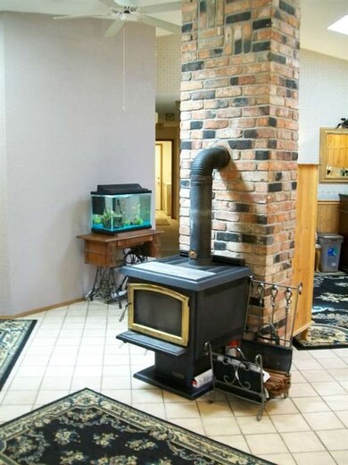 366 Harmon Rd, Chehalis, WA 98532 - photo 5