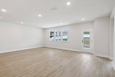 Images shown are for illustrative purposes only. Actual finishes and details may differ.