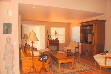 13227 N Mimosa - living room