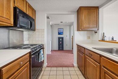 Linwood Arms unit 12, Old Orchard Beach, ME 04064 - photo 3