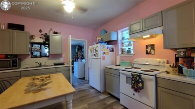 1318 Spruce St, Pueblo, CO 81004 - photo 4